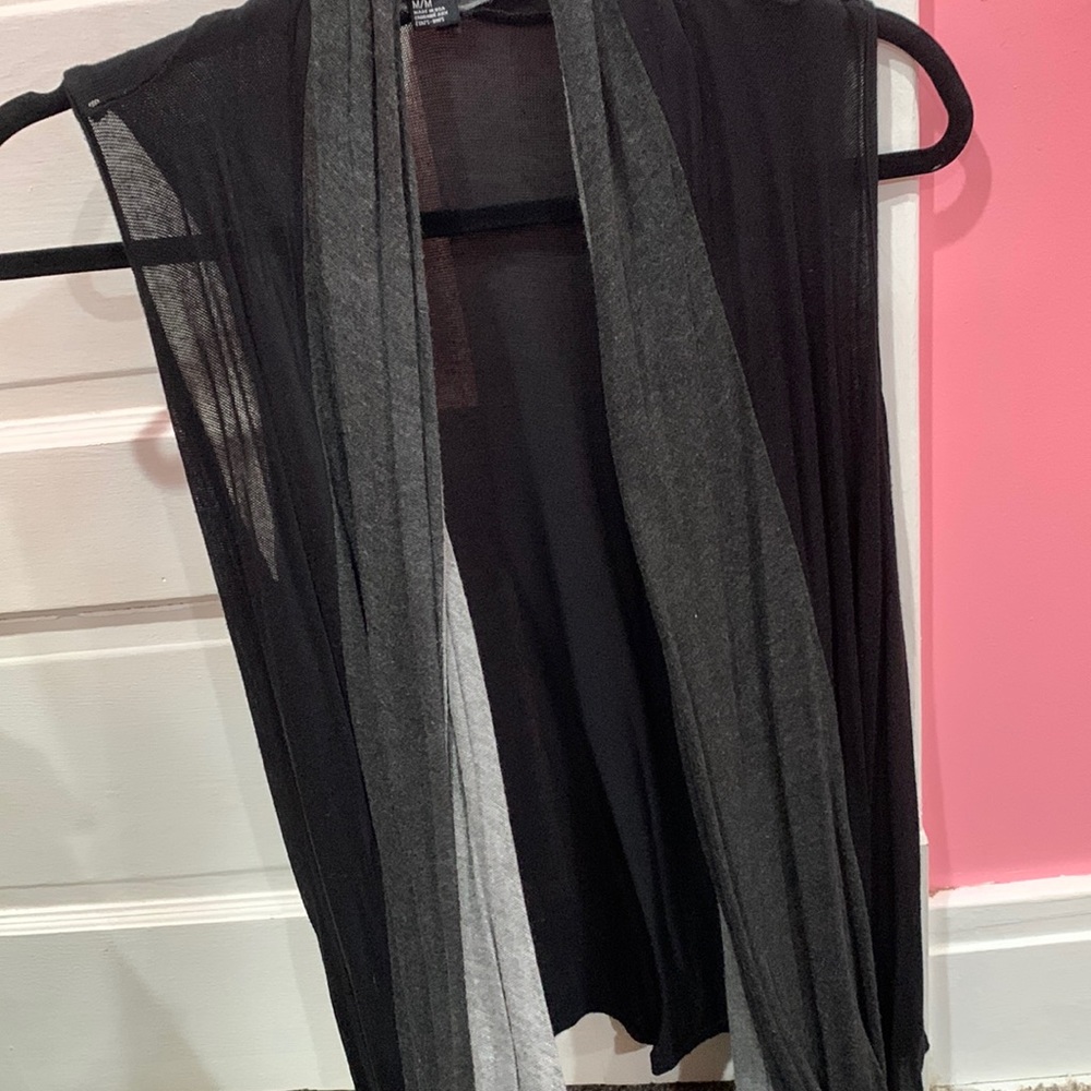 I am selling my the clothes that I don’t use anymore more, to donate to families